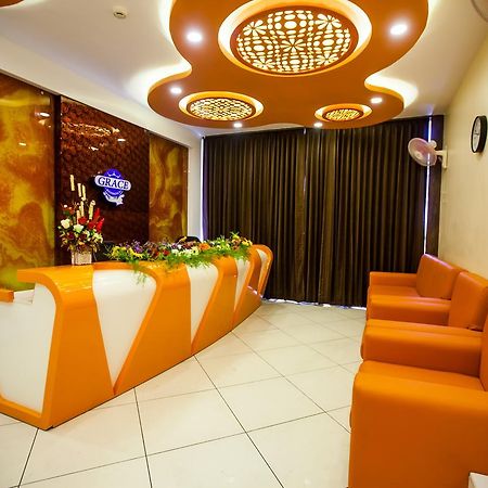 Treebo Trend Grace Residency Hotel Ченай Екстериор снимка