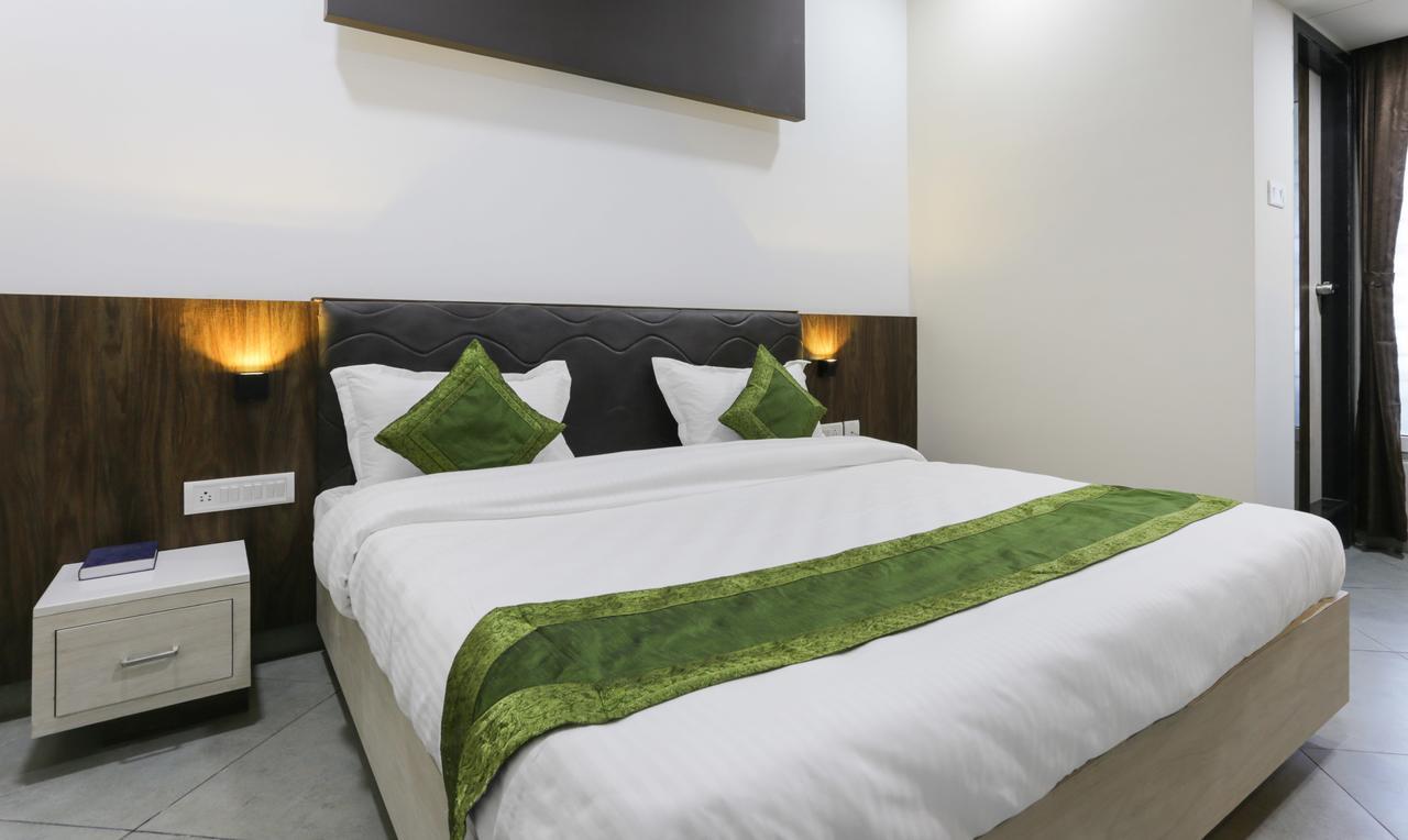 Treebo Trend Grace Residency Hotel Ченай Екстериор снимка