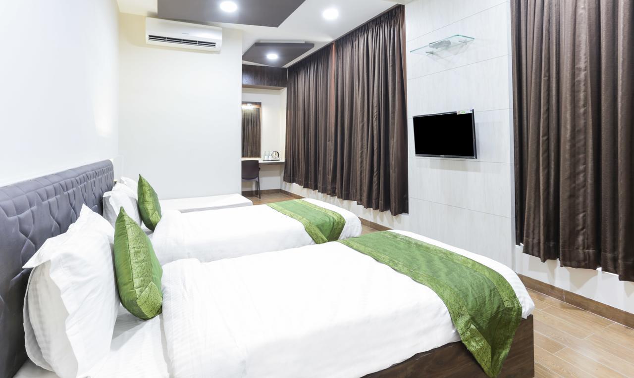Treebo Trend Grace Residency Hotel Ченай Екстериор снимка