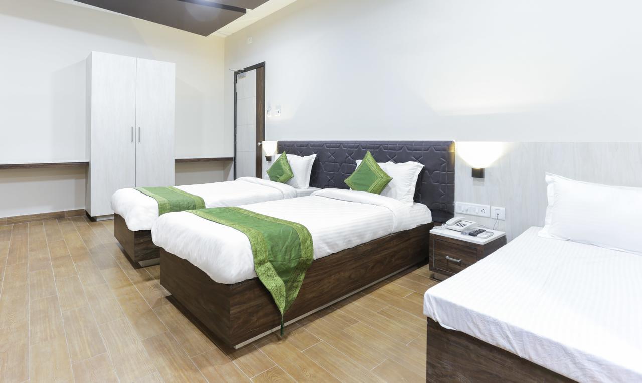 Treebo Trend Grace Residency Hotel Ченай Екстериор снимка